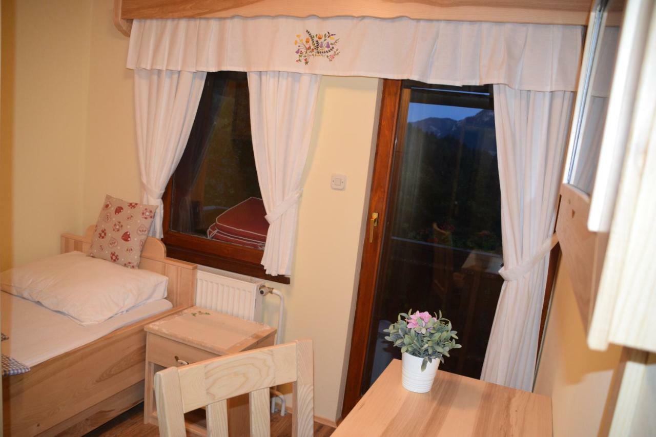 Farm Stay "Alpine Dreams" Solčava Exterior foto